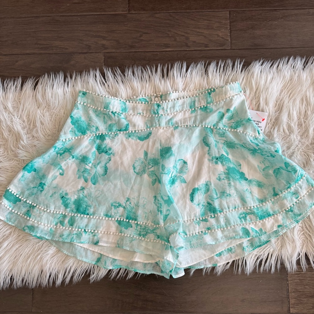 NWT ASOS Design Curve skort, beachy flowy white floral, size: 16